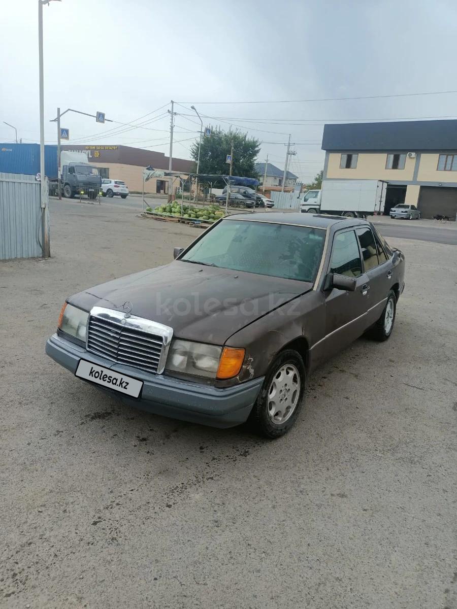 Mercedes-Benz E 200 1993 г.