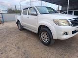 Toyota Hilux 2014 года за 10 800 000 тг. в Кульсары – фото 2