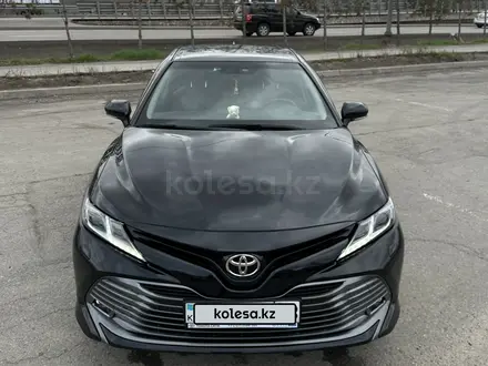 Toyota Camry 2019 года за 13 700 000 тг. в Алматы – фото 10