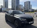 BMW X5 2021 года за 34 700 000 тг. в Астана – фото 2