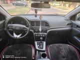 Hyundai Elantra 2019 годаүшін6 500 000 тг. в Астана – фото 4