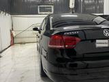 Volkswagen Passat (USA) 2015 года за 3 300 000 тг. в Аральск – фото 4