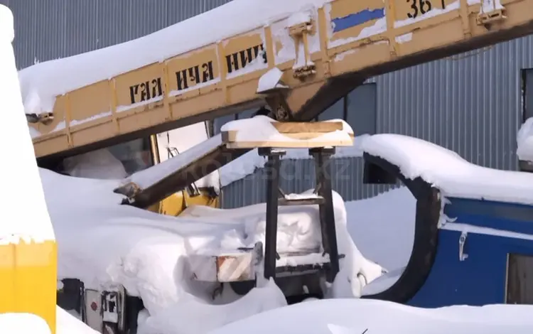 Стрела на автокран в Алматы