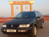 Volkswagen Passat 1995 годаүшін2 200 000 тг. в Жанаозен