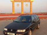 Volkswagen Passat 1995 годаүшін2 200 000 тг. в Жанаозен – фото 2