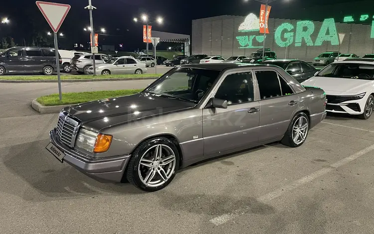 Mercedes-Benz E 260 1991 годаүшін2 350 000 тг. в Алматы