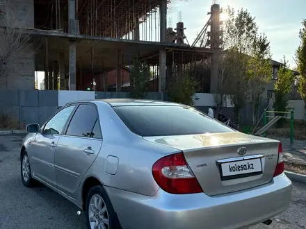 Toyota Camry 2003 года за 3 800 000 тг. в Атырау – фото 2