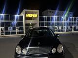 Mercedes-Benz E 240 2002 годаүшін4 450 000 тг. в Уральск – фото 2