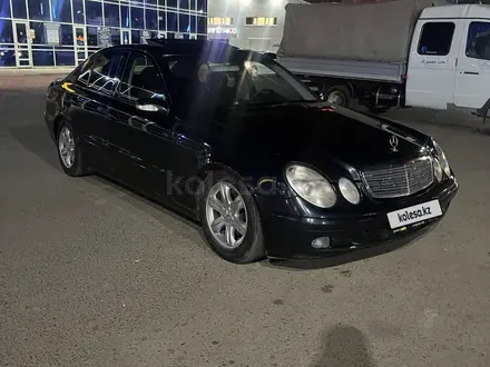 Mercedes-Benz E 240 2002 года за 4 450 000 тг. в Уральск – фото 7