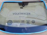 Лобовое на Volkswagen за 25 000 тг. в Алматы