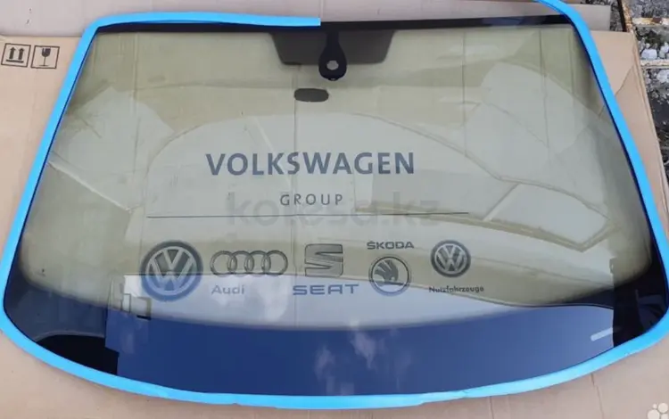 Лобовое на Volkswagen за 25 000 тг. в Алматы