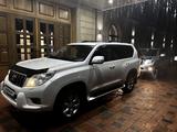 Toyota Land Cruiser Prado 2012 года за 15 000 000 тг. в Актобе