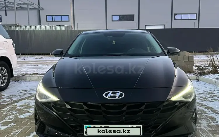 Hyundai Elantra 2022 года за 12 200 000 тг. в Уральск