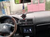 Volkswagen Jetta 2002 года за 1 650 000 тг. в Алматы – фото 5