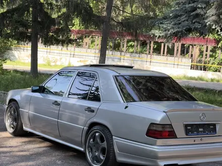 Mercedes-Benz E 320 1995 года за 3 300 000 тг. в Алматы – фото 6