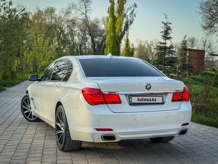 BMW 740 2009 года за 11 800 000 тг. в Алматы – фото 5
