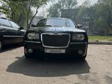 Chrysler 300C 2005 года за 4 500 000 тг. в Тараз – фото 3