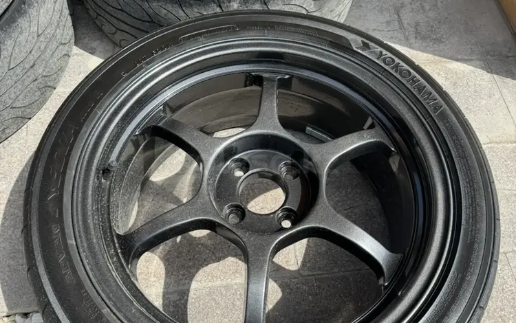 Оригинал Advan RG с резиной Advan AD08R 215/45/R17 за 210 000 тг. в Алматы