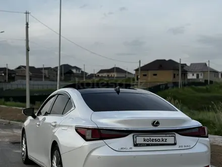 Lexus ES 350 2020 года за 26 000 000 тг. в Шымкент – фото 5