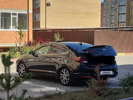 Hyundai Elantra 2020 года за 10 000 000 тг. в Актау