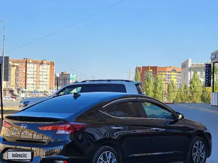 Hyundai Elantra 2020 года за 10 000 000 тг. в Актау – фото 6