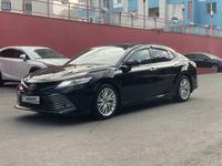 Toyota Camry 2018 года за 13 000 000 тг. в Алматы