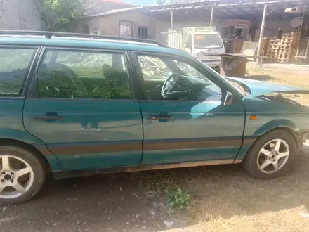 Volkswagen Passat 1993 года за 650 000 тг. в Шымкент – фото 19