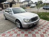 Mercedes-Benz S 320 2001 годаfor4 000 000 тг. в Тараз – фото 2