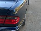 Mercedes-Benz E 280 2001 годаfor4 600 000 тг. в Байконыр – фото 4
