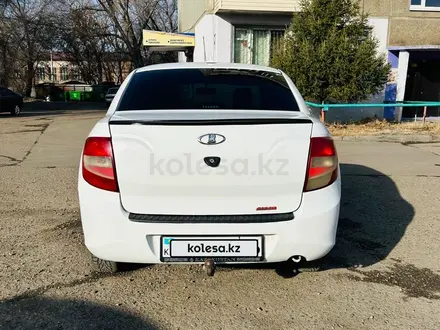 ВАЗ (Lada) Granta 2190 2015 года за 2 500 000 тг. в Усть-Каменогорск