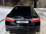 Toyota Camry 2012 года за 7 500 000 тг. в Актобе – фото 4