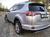 Toyota RAV4 2017 годаүшін15 000 000 тг. в Семей – фото 5
