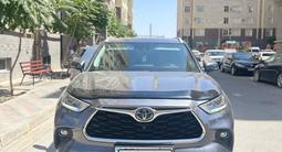 Toyota Highlander 2021 года за 22 000 000 тг. в Актау