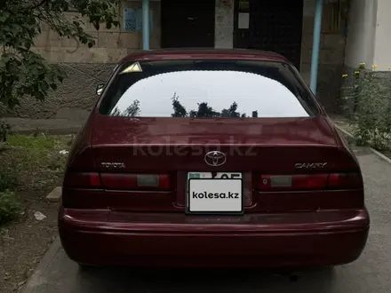 Toyota Camry 1996 года за 3 500 000 тг. в Алматы – фото 2