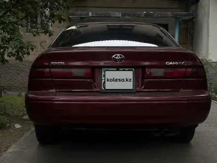 Toyota Camry 1996 года за 3 500 000 тг. в Алматы – фото 3
