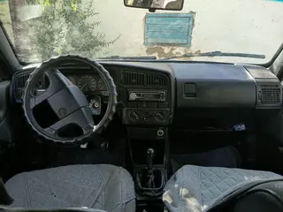 Volkswagen Passat, 1989