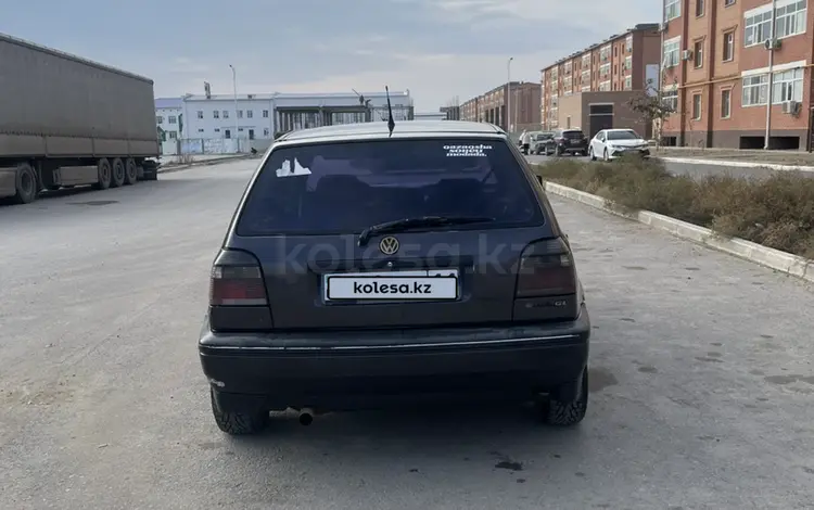 Volkswagen Golf 1993 годаfor1 000 000 тг. в Кызылорда