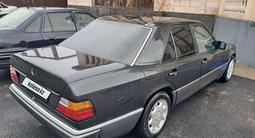 Mercedes-Benz E 230 1990 года за 1 400 000 тг. в Шымкент