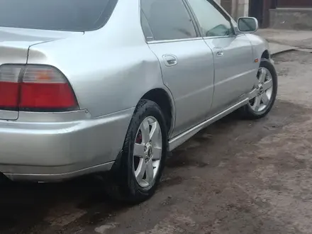 Honda Accord 1997 года за 1 000 000 тг. в Караганда – фото 10