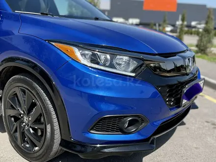 Honda HR-V 2021 года за 11 900 000 тг. в Алматы – фото 2