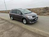 Toyota Sienna 2015 годаүшін10 700 000 тг. в Атырау – фото 2