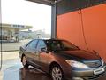 Toyota Camry 2004 годаүшін4 700 000 тг. в Уральск – фото 2