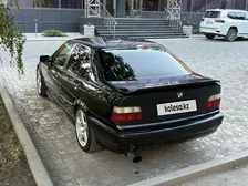 BMW 3 Series, 1992