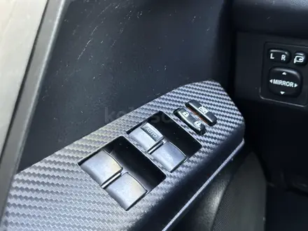 Toyota RAV4 2015 года за 9 450 000 тг. в Актобе – фото 16