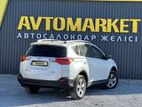 Toyota RAV4 2015 годаүшін9 450 000 тг. в Актобе – фото 3