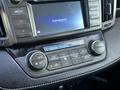 Toyota RAV4 2015 года за 9 450 000 тг. в Актобе – фото 20