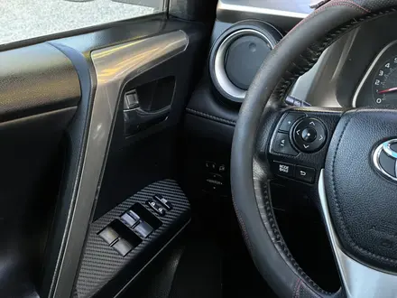 Toyota RAV4 2015 года за 9 450 000 тг. в Актобе – фото 7