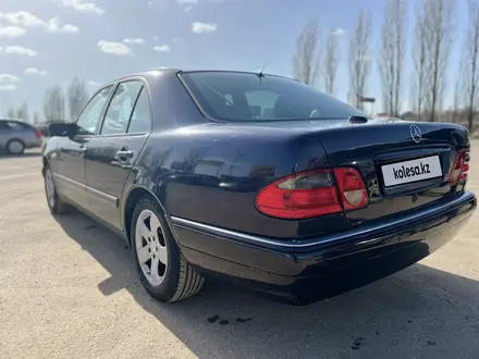 Mercedes-Benz E 280 1998 года за 4 000 000 тг. в Актобе – фото 10