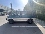 Mitsubishi Delica 1997 годаүшін5 700 000 тг. в Алматы