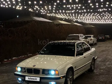 BMW 525 1993 года за 2 000 000 тг. в Алматы – фото 3